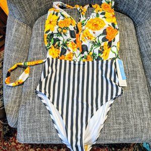 Cupshe swimsuit one-piece - hot!